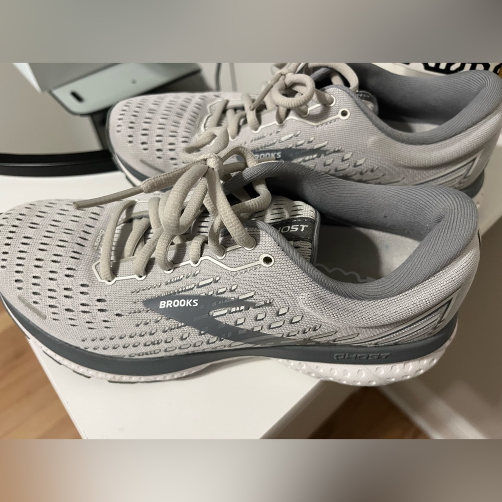 Brooks Ghost 13 women running shoes size:6.5